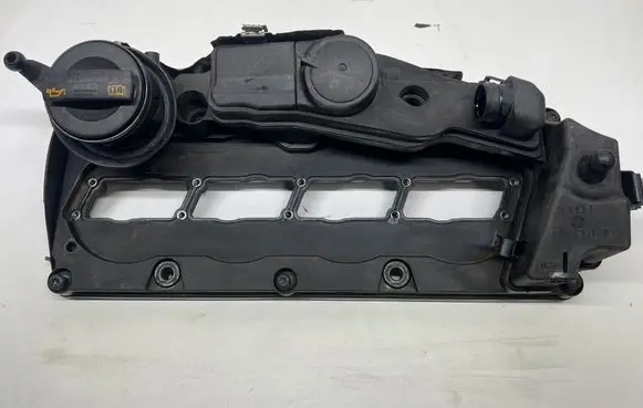 Volkswagen Touran II Rocker cam cover 03L103469 V630