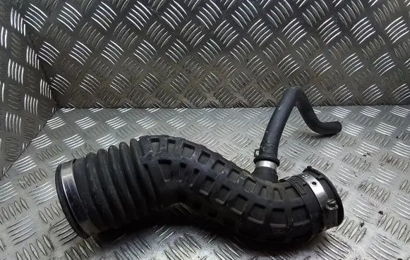 Nissan X-Trail T31 Intercooler hose/pipe 1026324S01