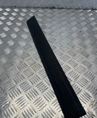 Honda CR-V Front sill trim cover 84202SWAA