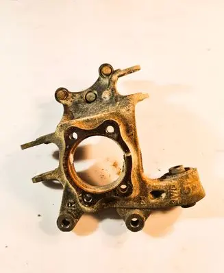 Rear wheel hub