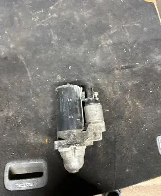 Volkswagen Touareg I Starter motor 0001109258