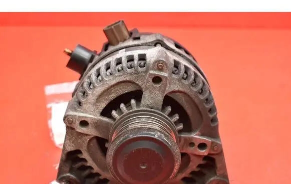 Ford Focus C-MAX Generator/alternator 8M5T-10300-PA