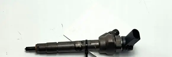 BMW X6 F16 Fuel injector 7810702