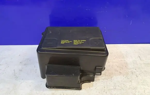 Saab 95 - 96 Battery box tray cover/lid 5242052