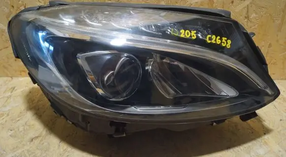 Mercedes-Benz C W205 Headlight/headlamp