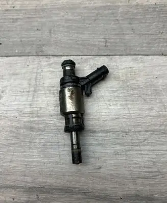 Fuel injector