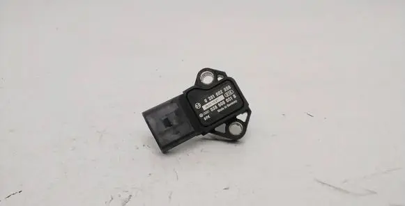 Volkswagen PASSAT B6 Air pressure sensor 038906051B 0281002399