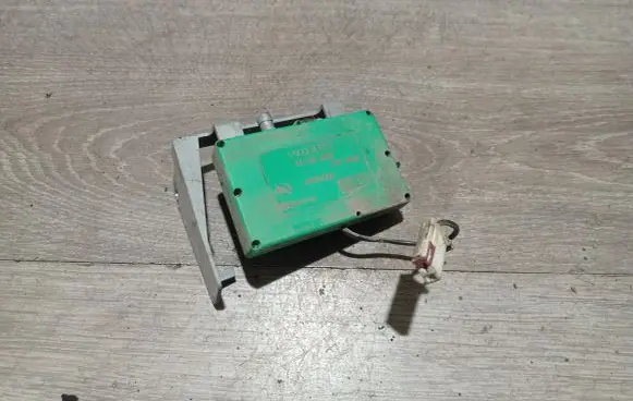 Volvo S60 Antenna control unit 9459222