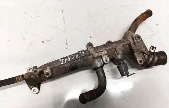 Engine coolant pipe/hose