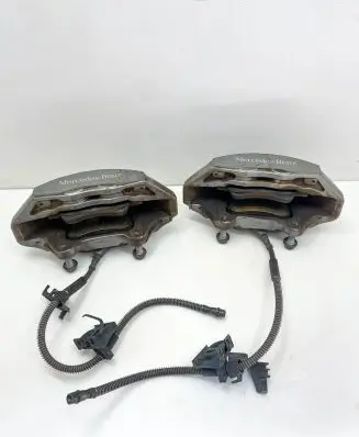 Mercedes-Benz SL R231 Front brake caliper A2314213898 A2314213798