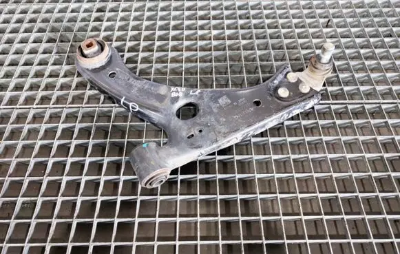 Volvo XC40 Front lower control arm/wishbone 3221283