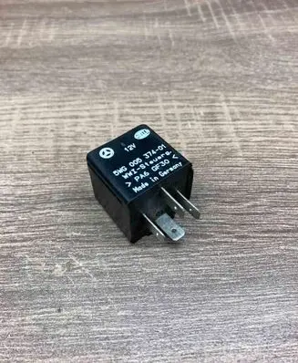 Mercedes-Benz Vito Viano W638 Other relay 5WG00537401 PA6GF30