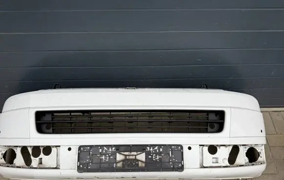 Volkswagen Transporter - Caravelle T5 Front bumper 7E5807221D