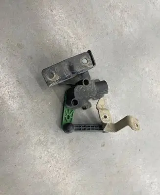 Volkswagen Golf VII Headlight/headlamp level sensor 