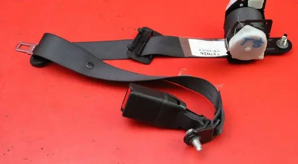 Subaru Legacy Front seatbelt