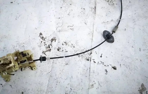 KIA Sorento Gear shift cable linkage 