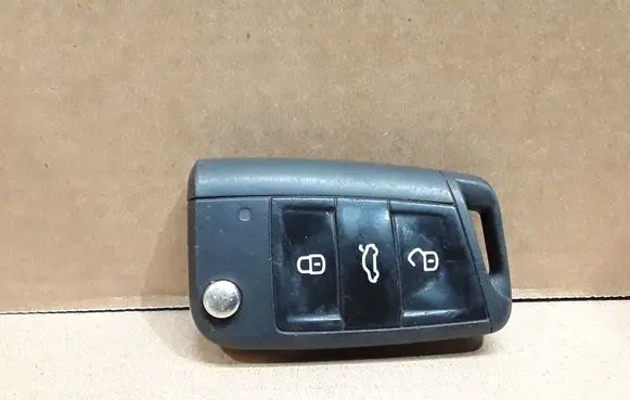 Volkswagen Golf VII Ignition key/card 5G0959752