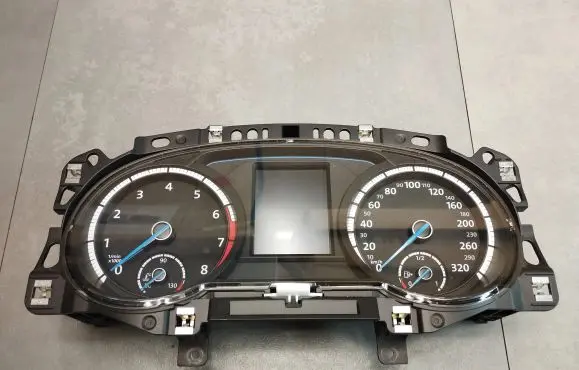 Volkswagen Golf VII Speedometer (instrument cluster) 5G1920758B