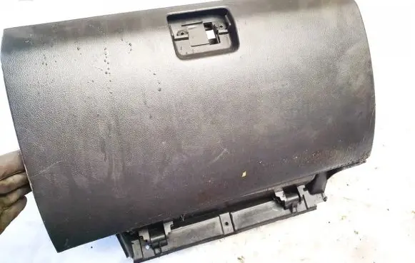 Chevrolet Captiva Glove box 96630050