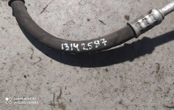 Opel Vectra C Air conditioning (A/C) pipe/hose 13142597