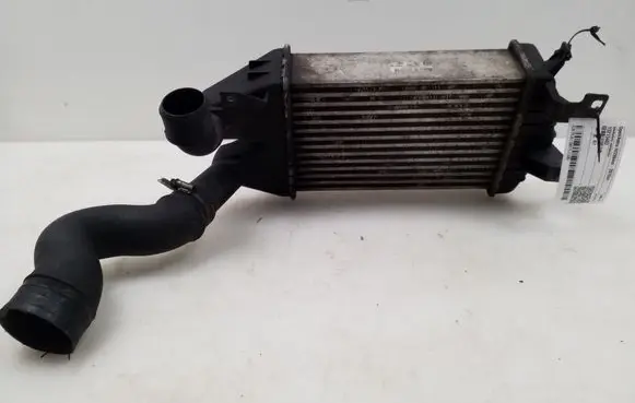 Opel Astra H Intercooler radiator 13213402