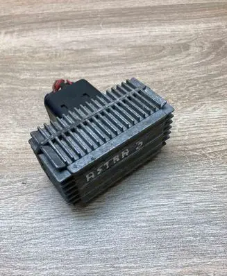 Opel Signum Glow plug pre-heat relay 09132691 51299008USED WITHPLUG