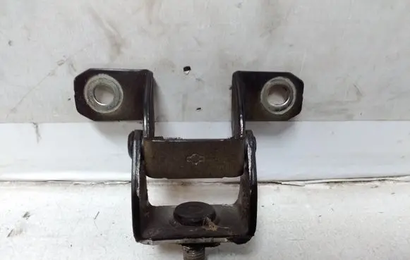 Nissan Juke I F15 Tailgate/trunk/boot hinge
