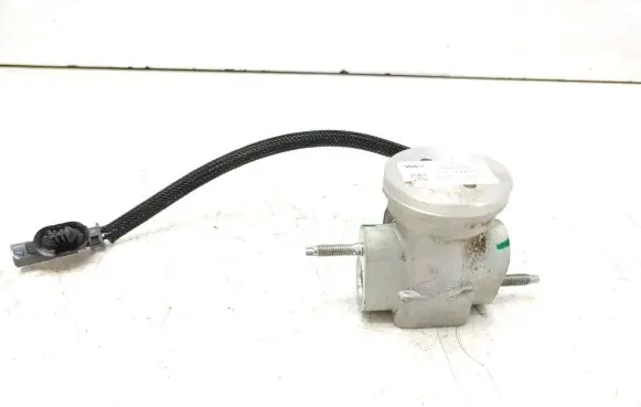 Opel Corsa F Air conditioning (A/C) expansion valve T588458A1