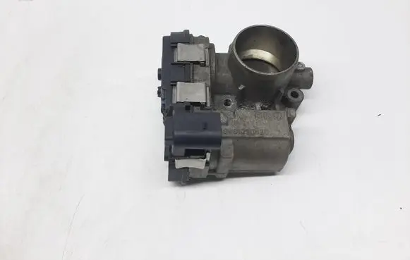 Audi A1 Throttle body valve 04C133062C