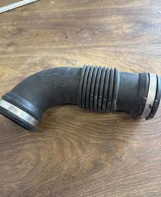 Renault Master III Air intake duct part B00034
