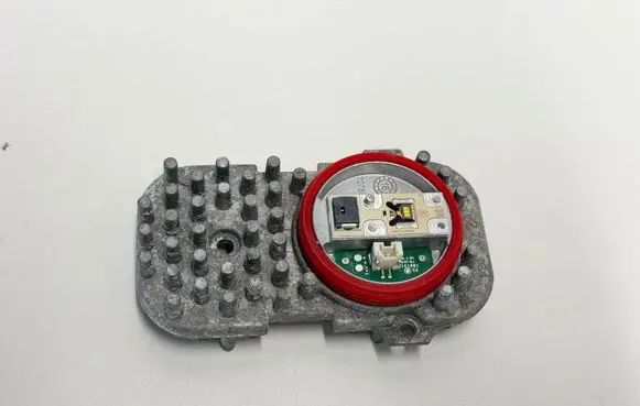 BMW 4 F32 F33 LED ballast control module 1305715084 7263051 63117263051