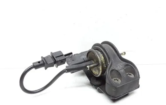 Volvo S70 V70 V70 XC Valve vacuum 1271890