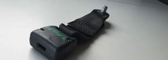 Subaru B9 Tribeca Rear seatbelt buckle