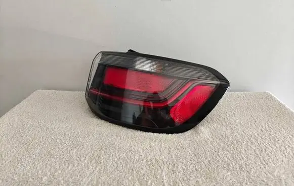 Rear/tail lights