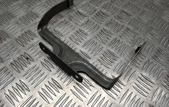 Volkswagen Tiguan Other engine bay part 5N0863525A