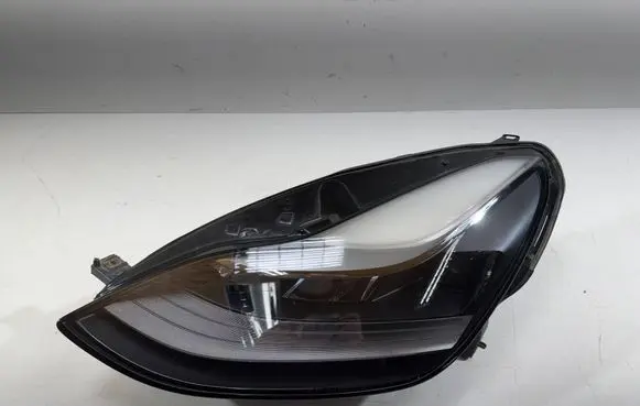 Tesla Model 3 151495200D