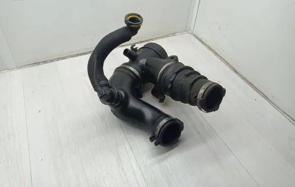 Citroen C5 Turbo air intake inlet pipe/hose 9682489380