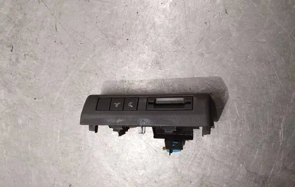 Peugeot 5008 ESP (stability program) switch 9682812877