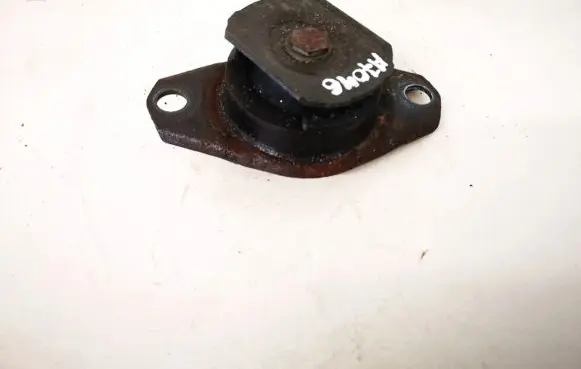 Fiat Marea Engine mount bracket