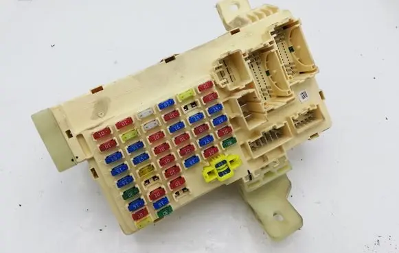 Hyundai ix 55 Fuse module 911503J842