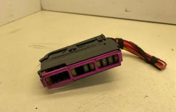 Porsche Macan (95B) Fuse module 8K0941824