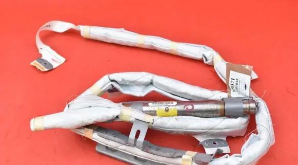 Mitsubishi Lancer VIII Roof airbag