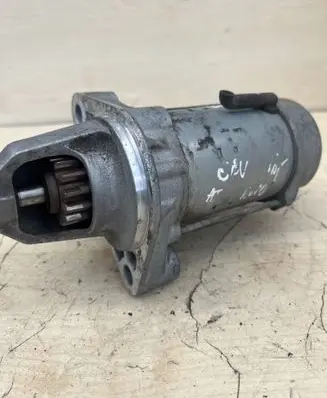 Honda CR-V Starter motor 4380000070