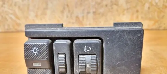 Volkswagen Transporter - Caravelle T4 Headlight level height control switch 701858099 357941531