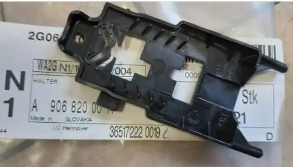 Mercedes-Benz Sprinter W906 Headlight washer nozzle holder 9068200014 NE58246