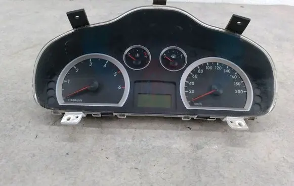Hyundai Santa Fe Speedometer (instrument cluster) 9400526340