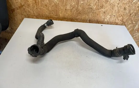 Audi A4 S4 B8 8K Engine coolant pipe/hose 4F0122293A 8K0121049AF