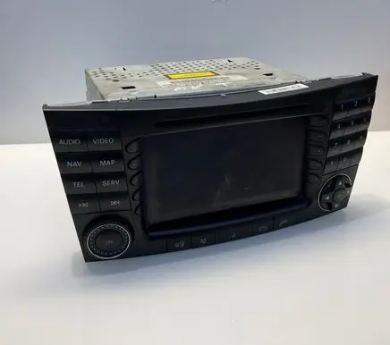 Mercedes-Benz E W211 Radio/CD/DVD/GPS head unit A2118203297 A2118203289 61200731