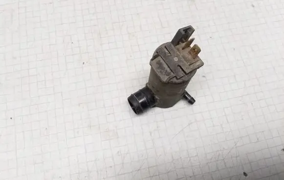 Mitsubishi Galant Windscreen/windshield washer pump