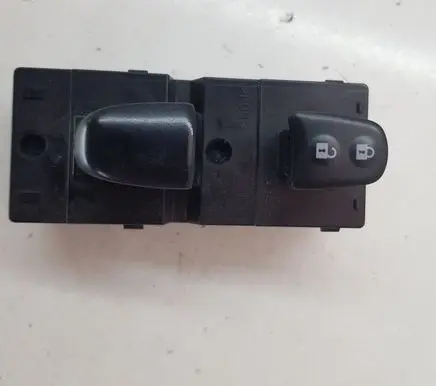 Nissan Juke I F15 Electric window control switch 254111KA0A